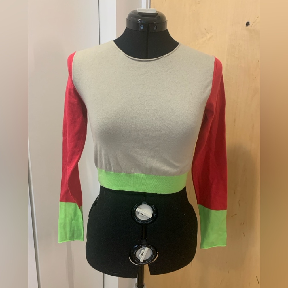 NWT Cruciani cotton sweater - Neutral with fuchsia and green accents - Size IT40